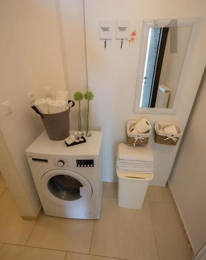 Apartments Kaya Pula 0*,
